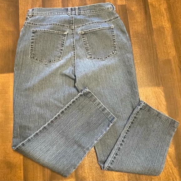 Gloria Vanderbilt Blue Straight Leg Jeans - Picture 3 of 11